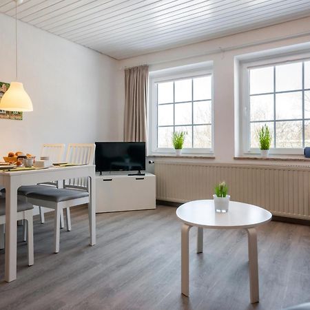 Appartement Knusthof Lafrenz - Apfelhofblick à Fehmarn Extérieur photo